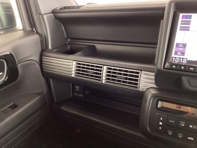 Ｎ－ＶＡＮ＋スタイル クール・ターボホンダセンシング　最長５年保証　ワンオ－ナ－　ナビＶＸＭ－１９５ＶＦＥｉ　ＴＶ　Ｒカメラ　ＢＴオ－ディオ　ＤＶＤ　ＥＴＣ　ＶＳＡ　クルコン　スマ－トキ－　盗難防止装置　整備記録簿　ＡＡＣ　スペアキ－　ドアバイザ－　禁煙（26枚目）