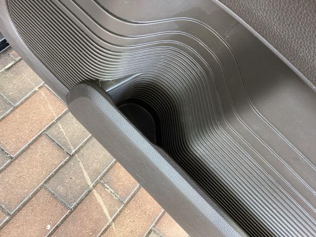 Ｎ－ＢＯＸ Ｌ　タバコ臭有り　Ｈ　ＳＥＮＳＩＮＧ　最長５年保証　ワンオ－ナ－　ナビ　Ｒカメラ　ＣＤ録音　ＢＴオ－ディオ　ＤＶＤ　シ－トヒ－タ－　ＬＥＤライト　ＶＳＡ　クルコン　アルミ　スマ－トキ－　盗難防止装置　ＰＷ（24枚目）