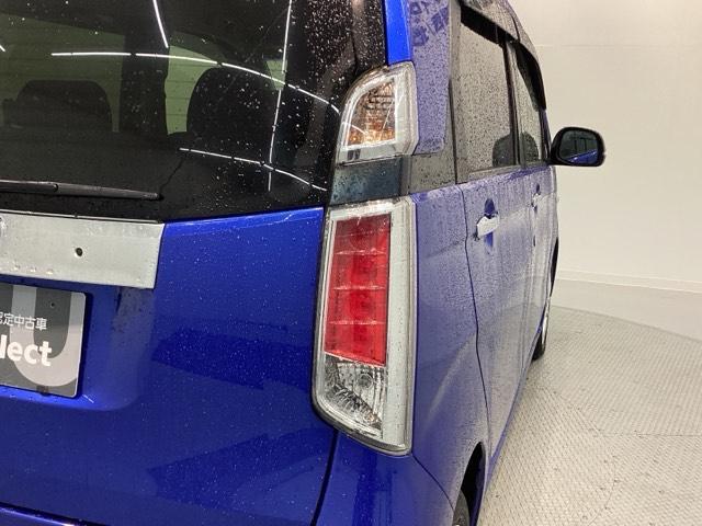 専門業者にて内外装のクリーニングを実施しております!