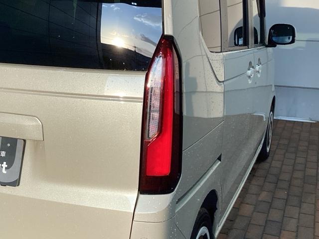 Ｎ－ＢＯＸ ファッションスタイル　Ｈ　ＳＥＮＳＩＮＧ　新車保証　試乗車　ワンオ－ナ－　ナビＶＸＭ－２４５ＺＦＥｉ　ＴＶ　Ｒカメラ　ＢＴオ－ディオ　ドラレコ　シ－トヒ－タ－　ＥＴＣ　ＬＥＤライト　ＶＳＡ　クルコン　スマ－トキ－　ＡＡＣ（44枚目）