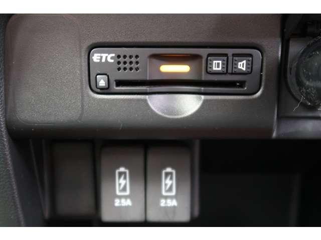 G ターボSS2トーンカラースタイルパッケージ /禁煙車/ナビ/Bカメラ/ETC/HIDライト オートクルーズ 禁煙車 ETC付き オートエアコン ターボ 盗難防止装置 アルミホイール エアバッグ 横滑り防止装置 アイドリングストップ ワンオーナー(13枚目)