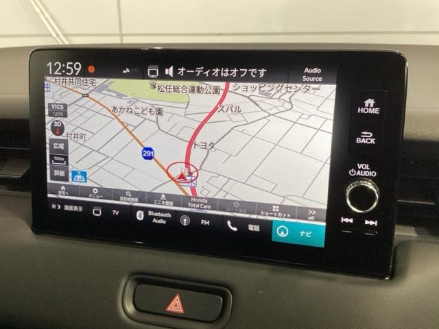 ヴェゼル ｅ：ＨＥＶＺ　ＨＳＥＮＳＩＮＧ新車保証試乗車ナビＥＴＣ　衝突回避支援ブレーキ機能　パノラミックビューモニター　スマキ　Ｐトランク　フルオートエアコン　エアバッグ　両席エアバック　Ｒカメ　記録簿付　パワーウィンドウ（5枚目）