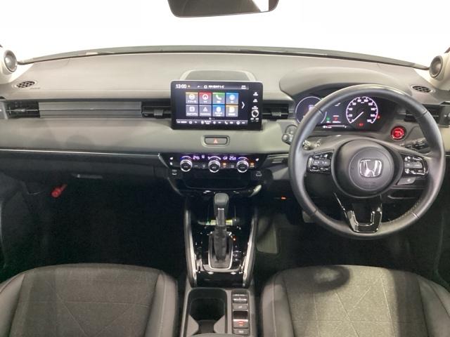ヴェゼル ｅ：ＨＥＶＺ　ＨＳＥＮＳＩＮＧ新車保証試乗車ナビＥＴＣ　衝突回避支援ブレーキ機能　パノラミックビューモニター　スマキ　Ｐトランク　フルオートエアコン　エアバッグ　両席エアバック　Ｒカメ　記録簿付　パワーウィンドウ（8枚目）