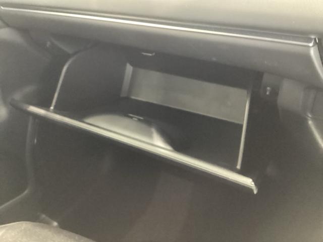 ヴェゼル ｅ：ＨＥＶＺ　ＨＳＥＮＳＩＮＧ新車保証試乗車ナビＥＴＣ　衝突回避支援ブレーキ機能　パノラミックビューモニター　スマキ　Ｐトランク　フルオートエアコン　エアバッグ　両席エアバック　Ｒカメ　記録簿付　パワーウィンドウ（26枚目）