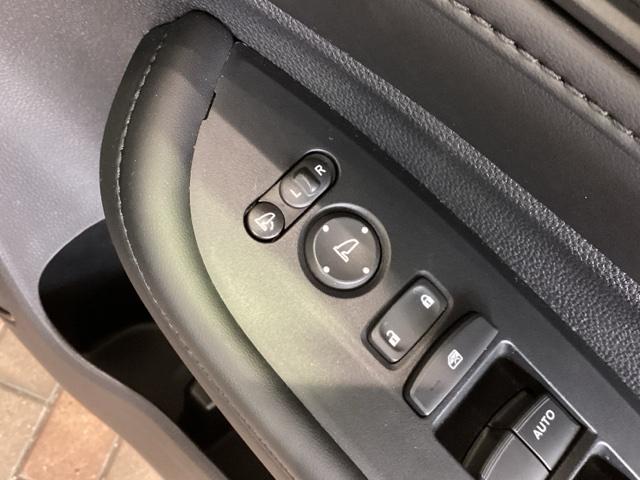 ＷＲ－Ｖ Ｚブラックスタイル　Ｈ　ＳＥＮＳＩＮＧ　新車保証　試乗車　ワンオ－ナ－　前後ドラレコ　ＥＴＣ　純正用品ナビ（14枚目）