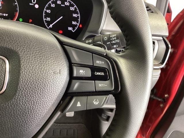 WR-V Zブラックスタイル HSENSING新車保証試乗車ナビRカメラ LEDヘッドランプ フルセグTV 盗難防止システム 衝突被害軽減システム スマートキー USB(12枚目)