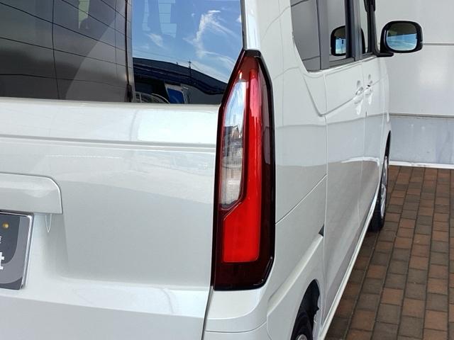 N-BOX ベースグレード HSENSING新車保証試乗車ワンオ-ナ- 衝突軽減システム スマートキ- フルフラットシート カーテンエアバック イモビライザー 横滑り防止 オートクルーズ LEDヘッドライト キーフリー 地デジ(45枚目)