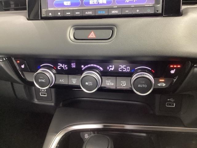 ヴェゼル e:HEVZ HSENSING最長5年保証ワンオ-ナ- 衝突回避支援ブレーキ機能 1オナ スマキ Pトランク フルオートエアコン エアバッグ 両席エアバック Rカメ 記録簿付 パワーウィンドウ LEDランプ ABS(13枚目)