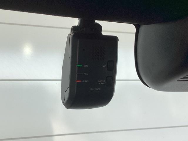 N-BOXカスタム コーディネートスタイル H SENSING 2ト-ン 新車保証 試乗車 ワンオ-ナ- ナビVXM-215ZFEi TV Rカメラ BTオ-ディオ ドラレコ シ-トヒ-タ- ETC LEDライト 両側電動ドア VSA クルコン(12枚目)