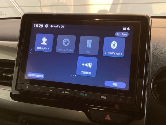 専門業者にて内外装のクリーニングを実施しております！