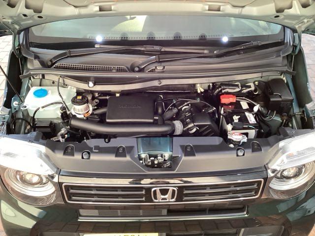 専門業者にて内外装のクリーニングを実施しております！