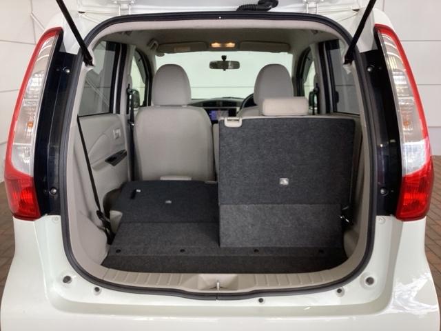 専門業者にて内外装のクリーニングを実施しております！