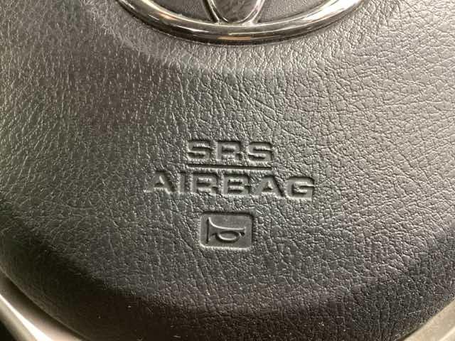 ヴィッツ Ｆ　１年保証　ワンオ－ナ－　音楽機器接続　ＥＴＣ　横滑り防止　キ－レス　整備記録簿　スペアキ－　ドアバイザ－　Ｗエアバッグ　エアコン　ワンオーナー　デュアルエアバック　エアバック付　ＡＢＳ付き　ＵＳＢ接続（22枚目）