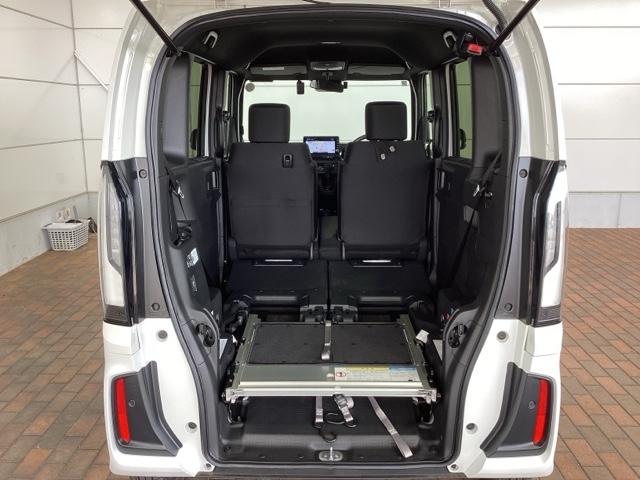 N-BOXカスタム スロープ H SENSING 福祉車両 新車保証 試乗車 ワンオ-ナ- ナビLXU-242NBi TV Rカメラ CD録音 BTオ-ディオ DVD シ-トヒ-タ- ETC LEDライト 両側電動ドア VSA(19枚目)