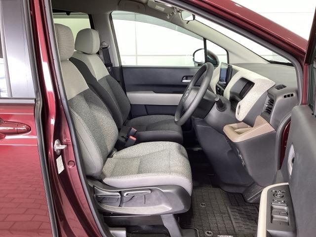 フリード エアー　Ｈ　ＳＥＮＳＩＮＧ　最長５年保証　ワンオ－ナ－　ナビＬＸＭ－２４５ＺＦＥｉ　ＴＶ　Ｒカメラ　ＢＴオ－ディオＥＴＣ　ＬＥＤライト　ＶＳＡ　シ－トヒ－タ－　クルコン　スマ－トキ－　盗難防止装置　整備記録簿（17枚目）