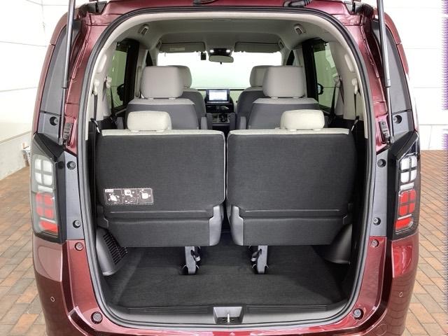 フリード エアー　Ｈ　ＳＥＮＳＩＮＧ　最長５年保証　ワンオ－ナ－　ナビＬＸＭ－２４５ＺＦＥｉ　ＴＶ　Ｒカメラ　ＢＴオ－ディオＥＴＣ　ＬＥＤライト　ＶＳＡ　シ－トヒ－タ－　クルコン　スマ－トキ－　盗難防止装置　整備記録簿（36枚目）