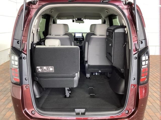 フリード エアー　Ｈ　ＳＥＮＳＩＮＧ　最長５年保証　ワンオ－ナ－　ナビＬＸＭ－２４５ＺＦＥｉ　ＴＶ　Ｒカメラ　ＢＴオ－ディオＥＴＣ　ＬＥＤライト　ＶＳＡ　シ－トヒ－タ－　クルコン　スマ－トキ－　盗難防止装置　整備記録簿（37枚目）