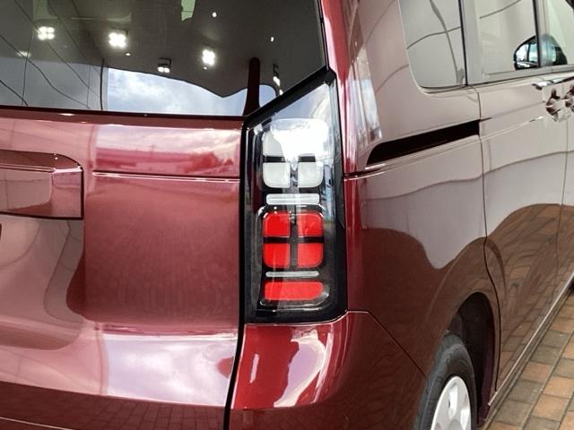 フリード エアー　Ｈ　ＳＥＮＳＩＮＧ　最長５年保証　ワンオ－ナ－　ナビＬＸＭ－２４５ＺＦＥｉ　ＴＶ　Ｒカメラ　ＢＴオ－ディオＥＴＣ　ＬＥＤライト　ＶＳＡ　シ－トヒ－タ－　クルコン　スマ－トキ－　盗難防止装置　整備記録簿（45枚目）