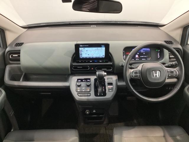 フリード クロスター　Ｈ　ＳＥＮＳＩＮＧ　最長５年保証　ワンオ－ナ－　ナビＬＸＭ－２４５ＺＦＥｉ　ＴＶ　Ｒカメラ　ＢＴオ－ディオ　ＥＴＣ　ＬＥＤライト　両側電動ドア　ＶＳＡ　クルコン　アルミ　スマ－トキ－　スペアキ－ＡＡＣ（9枚目）