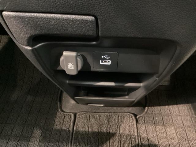 フリード クロスター　Ｈ　ＳＥＮＳＩＮＧ　最長５年保証　ワンオ－ナ－　ナビＬＸＭ－２４５ＺＦＥｉ　ＴＶ　Ｒカメラ　ＢＴオ－ディオ　ＥＴＣ　ＬＥＤライト　両側電動ドア　ＶＳＡ　クルコン　アルミ　スマ－トキ－　スペアキ－ＡＡＣ（31枚目）