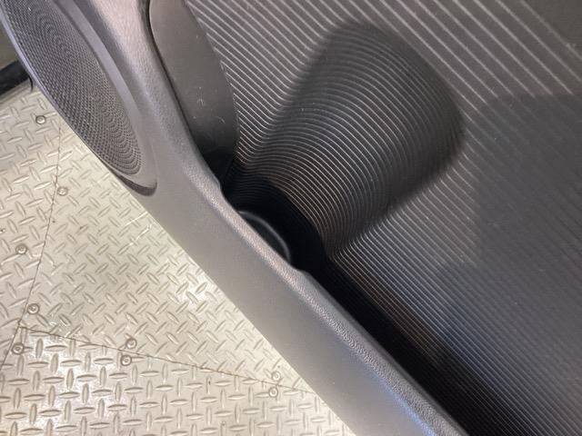 ���Ǝ҂ɂē��O���̃N���[�j���O�����{���Ă���܂��I