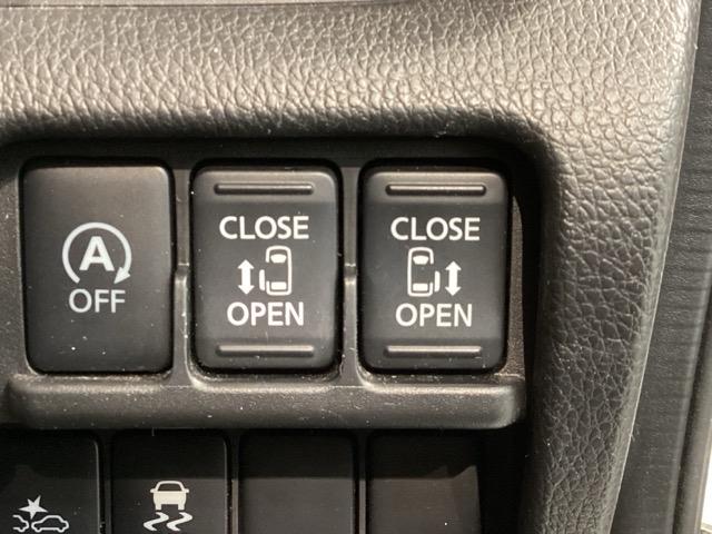 ���E�����p���[�X���C�h�h�A���t���Ă��܂��B�����^�b�`�ŊȒP�ɂ��q�l�ł��A���N���̕��ł��A�J�ł��܂�����ƂĂ��֗��ł��B�L�[���X��ԓ��X�C�b�`�ł������Ńh�A�̊J���ł��܂��B