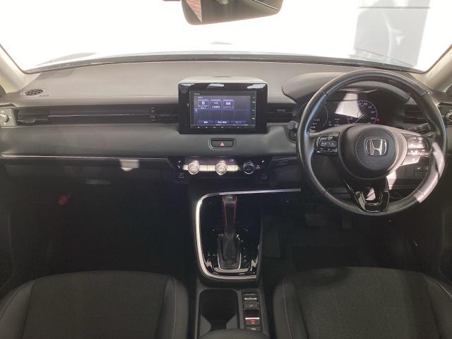 �g���₷�����C�A�E�g�̃_�b�V���{�[�h���ӂł��B�I�[�g�G�A�R���⏬������ȂǊ��������������ڂł��B