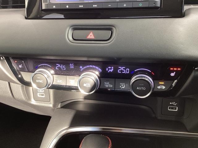 �t�����g���Ȃɂ̓V�[�g�q�[�^�[���t���Ă��܂��I�������ɕ֗��ȑ����ł��ˁB