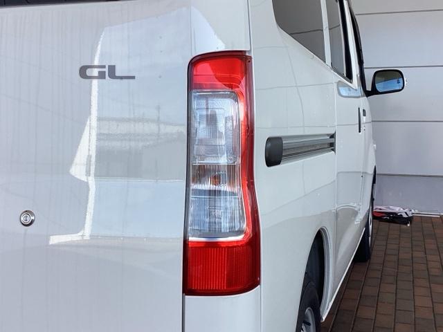タウンエースバン ＧＬ　最長５年保証　ナビ　ＴＶ　Ｒカメラ　衝突軽減Ｂ　ドラレコ　ＥＴＣ　横滑り防止　キ－レス　スペアキ－　ドアバイザ－　Ｗエアバッグ　エアコン　切替４ＷＤ　フルセグ　助手席エアバック　ＡＢＳ　ワイヤレスキー（35枚目）