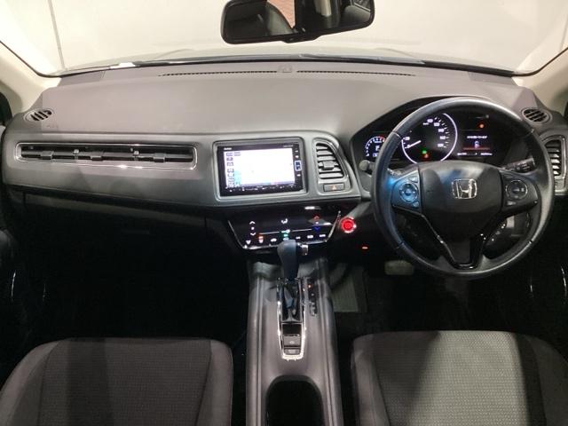 �g���₷�����C�A�E�g�̃_�b�V���{�[�h���ӂł��B�I�[�g�G�A�R���⏬������ȂǊ��������������ڂł��B