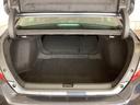 トランクスペースは、リアシートの背もたれを倒せば長モノを入れることも可能ですよ！