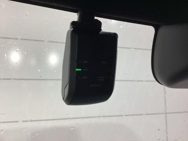 万が一の事故のときもドライブレコーダーがあると安心です。ご利用になる場合は個人情報保護の観点より新品の対応ＳＤカードをお求め下さい。