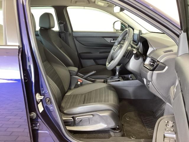 ＷＲ－Ｖ Ｚブラックスタイル　禁煙車　デモカー　最長５年保証　ワンオーナー　ナビＬＸＭ－２４５ＺＦＥｉ　ＴＶ　Ｂカメラ　Ｂｌｕｅｔｏｏｔｈオーディオ　ドラレコ　ＥＴＣ　ＬＥＤライト　ＶＳＡ　クルコン　スマートキー　アルミホイール（17枚目）