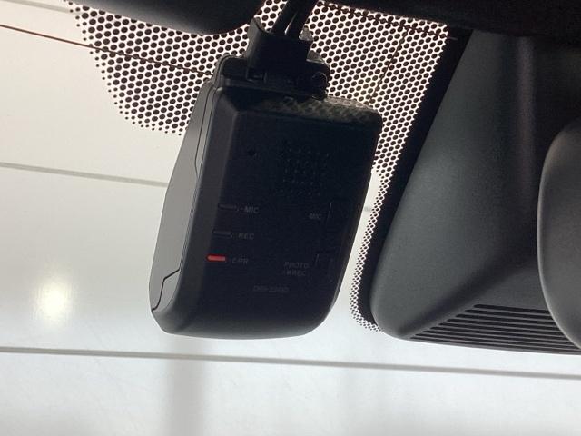 万が一の事故のときもドライブレコーダーがあると安心です。ご利用になる場合は個人情報保護の観点より新品の対応ＳＤカードをお求め下さい。