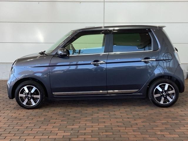 専門業者にて内外装のクリーニングを実施しております！