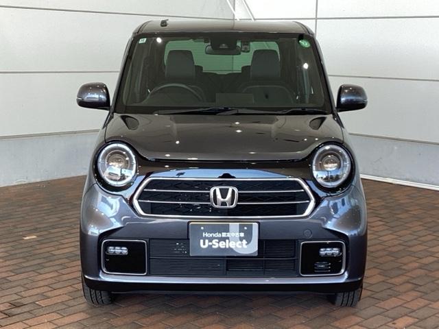 専門業者にて内外装のクリーニングを実施しております！