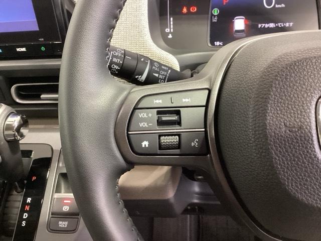 フリード エアー EX 禁煙車 デモカー 最長5年保証 ワンオーナー ナビLXM-245ZFEi TV バックカメラ Bluetoothオーディオ ドラレコ シートヒーター ETC LEDライト スマートキー 両パワスラ(11枚目)