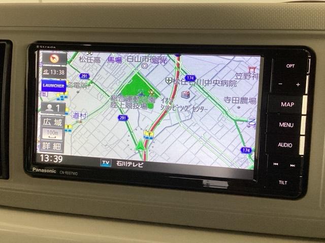 社外ナビ搭載です。知らない道も安心ですね！