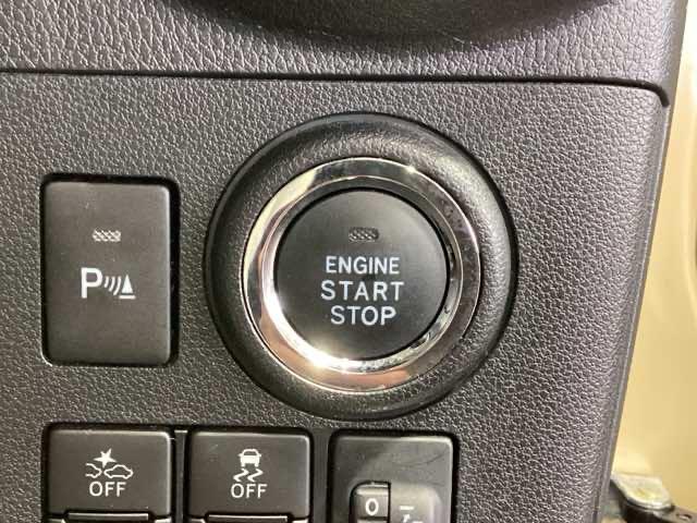 ワンプッシュでエンジンのスタート、ストップが出来て便利です。