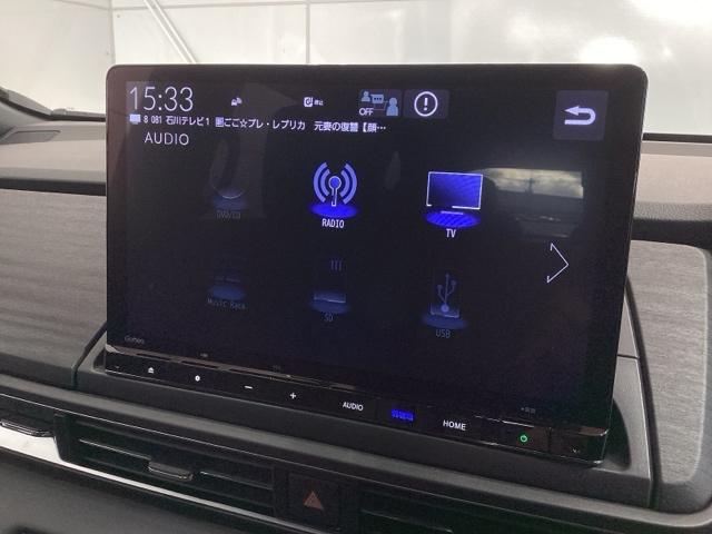 専門業者にて内外装のクリーニングを実施しております！