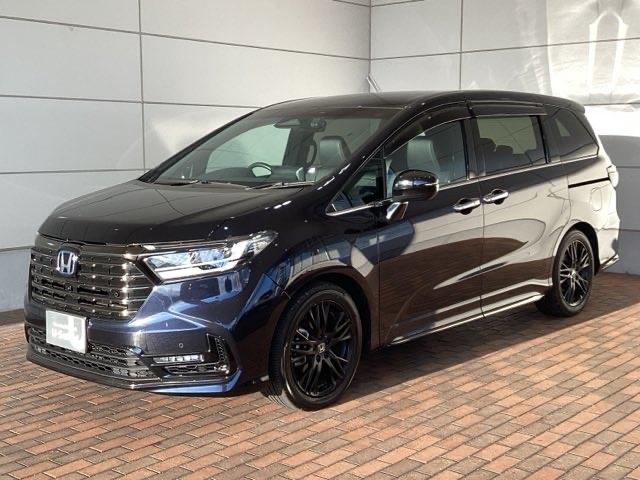 専門業者にて内外装のクリーニングを実施しております！