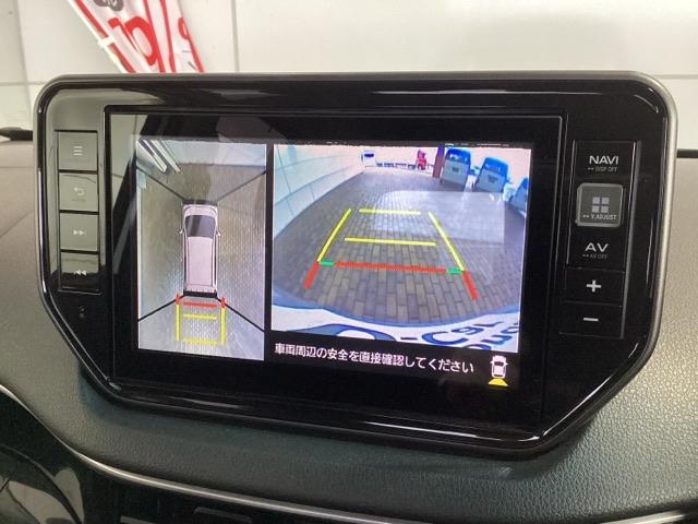 全方位モニターがついています！　車の周囲を３６０°安全確認できるので、普段の駐車はもちろんの事、縦列駐車や幅寄せの際にも活躍してくれますよ。