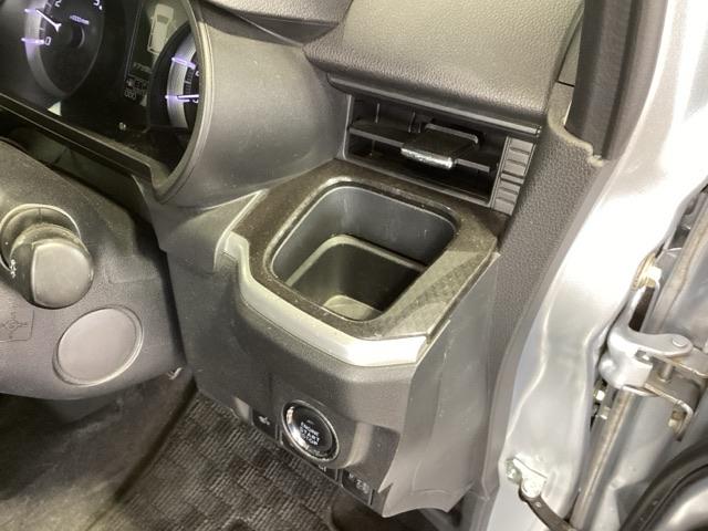 豊富に在庫を取り揃えています。軽自動車からミニバン、セダン、ＳＵＶ、話題のハイブリッド車などなど続々入荷中です！