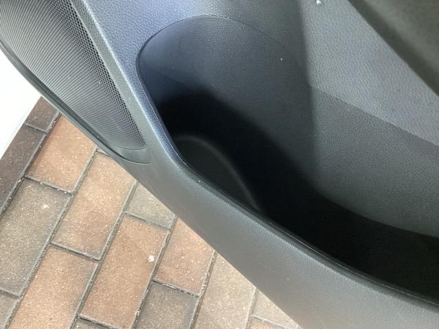 豊富に在庫を取り揃えています。軽自動車からミニバン、セダン、ＳＵＶ、話題のハイブリッド車などなど続々入荷中です！