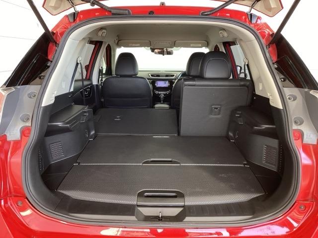 エクストレイル ２０Ｘエマージェンシーブレーキパッケージ　１年保証　ナビ　ＴＶ　Ｒカメラ　ＣＤ録音　ＢＴオ－ディオ　ＤＶＤ　衝突軽減Ｂ　ドラレコ　ＥＴＣ　ＬＥＤライト　横滑り防止　シ－トヒ－タ－　アルミ　スマ－トキ－　整備記録簿　ＡＡＣ　スペアキ－　ＡＢＳ（32枚目）