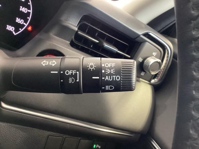 ヴェゼル ｅ：ＨＥＶＺ　デモカー　最長５年保証　ワンオ－ナ－　純正ナビ　ＴＶ　Ｒカメラ　ＢＴオ－ディオ　ＥＴＣ　ＬＥＤライト　ＶＳＡ　シ－トヒ－タ－　クルコン　アルミ　スマ－トキ－　盗難防止装置　整備記録簿　ＡＡＣ（11枚目）