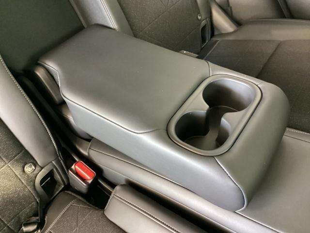 ヴェゼル ｅ：ＨＥＶＺ　デモカー　最長５年保証　ワンオ－ナ－　純正ナビ　ＴＶ　Ｒカメラ　ＢＴオ－ディオ　ＥＴＣ　ＬＥＤライト　ＶＳＡ　シ－トヒ－タ－　クルコン　アルミ　スマ－トキ－　盗難防止装置　整備記録簿　ＡＡＣ（31枚目）