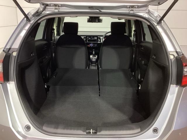 フィット ベーシック　Ｈ　ＳＥＮＳＩＮＧ　最長５年保証　ワンオーナー　ＶＳＡ　クルコン　スマ－トキ－　スペアキ－　盗難防止装置　整備記録簿　ドアバイザ－　Ｗエアバッグ　エアコン　４ＷＤ　スマートキー（19枚目）