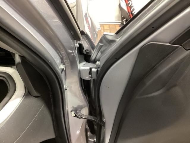 フィット ベーシック　Ｈ　ＳＥＮＳＩＮＧ　最長５年保証　ワンオーナー　ＶＳＡ　クルコン　スマ－トキ－　スペアキ－　盗難防止装置　整備記録簿　ドアバイザ－　Ｗエアバッグ　エアコン　４ＷＤ　スマートキー（37枚目）