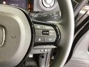 クルーズコントロールを装備しています。高速道路などで一定の速度で走ってくれるので運転が楽ですよ！速度を設定できますので、スピードの出しすぎにも注意できます。